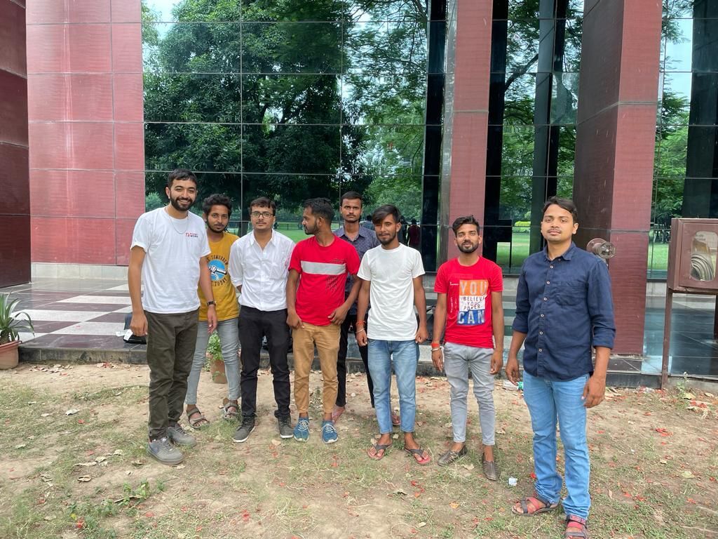PMW team with partners_Sourav PickMyWork 2020 COVID lockdown gig workers reverse migration